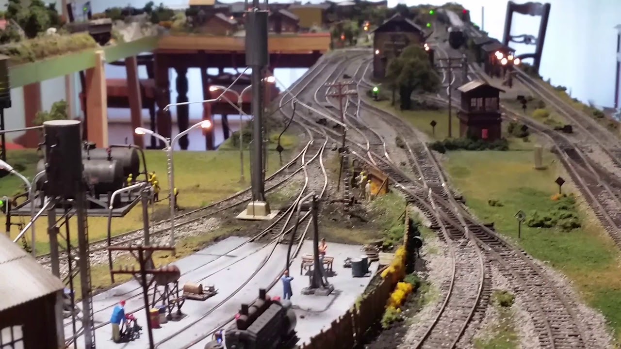 Maqueta de ferromodelismo escala HO DCC