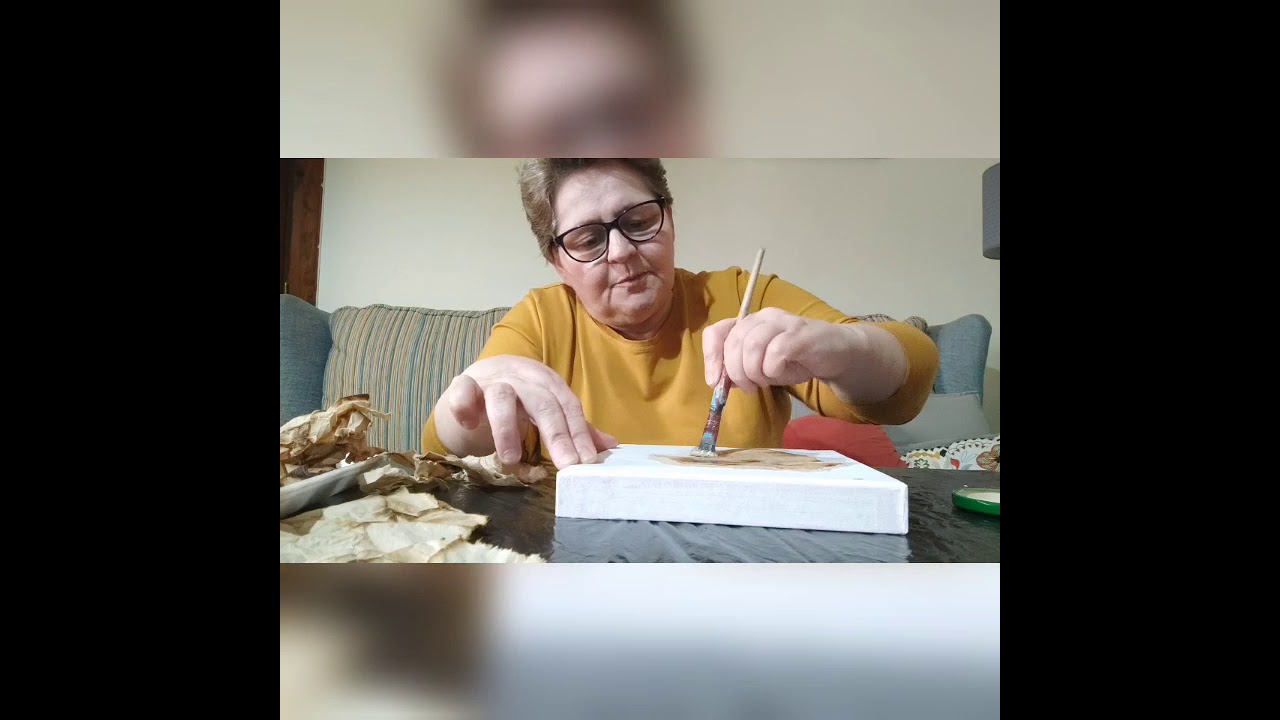 Caja realizada con filtros de café