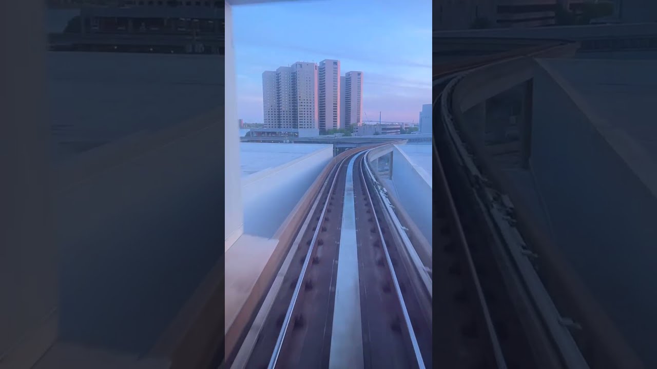 A short ride on the Detroit People Mover