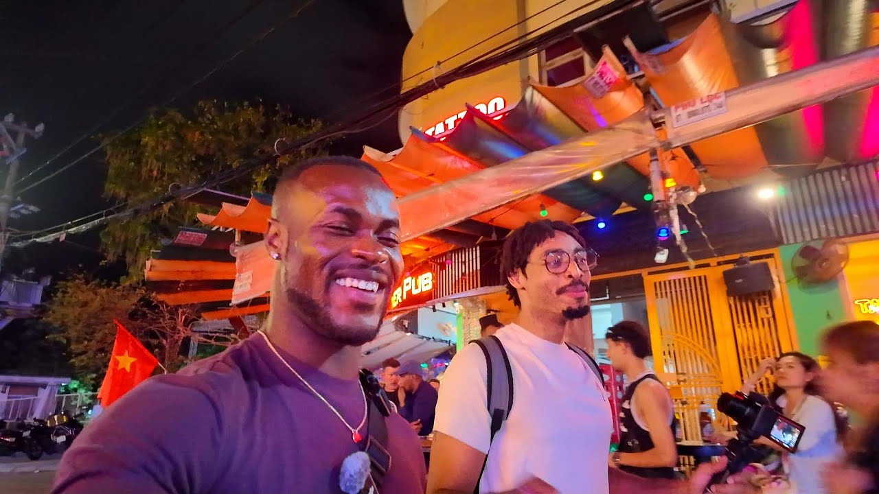 I Walked Into This at 12 AM (Midnight) in Da Nang........Tuesday on Da Nang Bar Street 🇻🇳