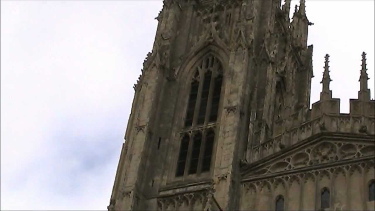 Beverley Minster at 12 o'clock
