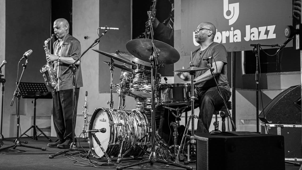 Steve Wilson and Lewis Nash - Duo  jazz musicians