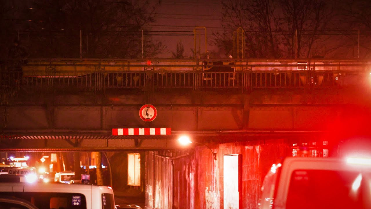 Bahnunfall in NRW: G&uuml;terzug erfasst zwei Kinder