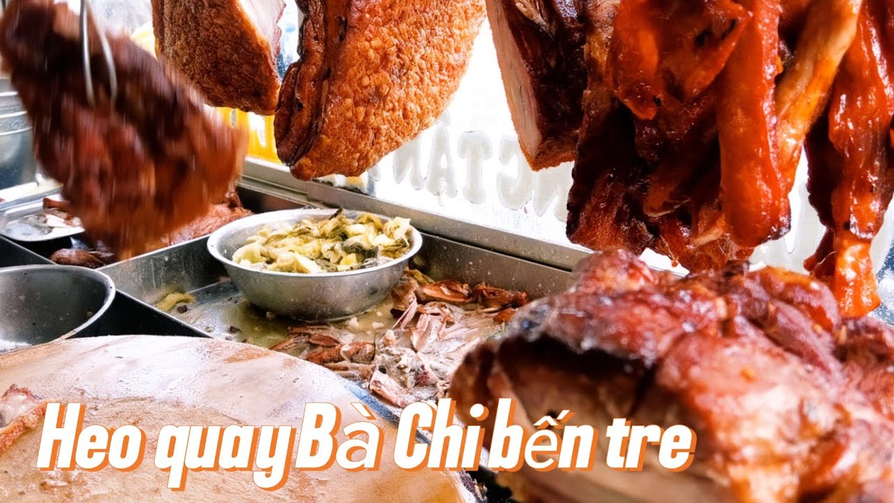 Đệ tử Chị Chi vịt quay chặt nhanh như máy 1 con vịt chia 2, thịt, xương phao câu đùi trong tít tắc