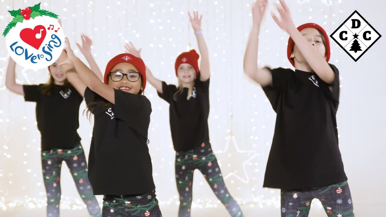 Jingle Bells Christmas Dance with Easy Dance Moves 🎄 Christmas Dance Crew