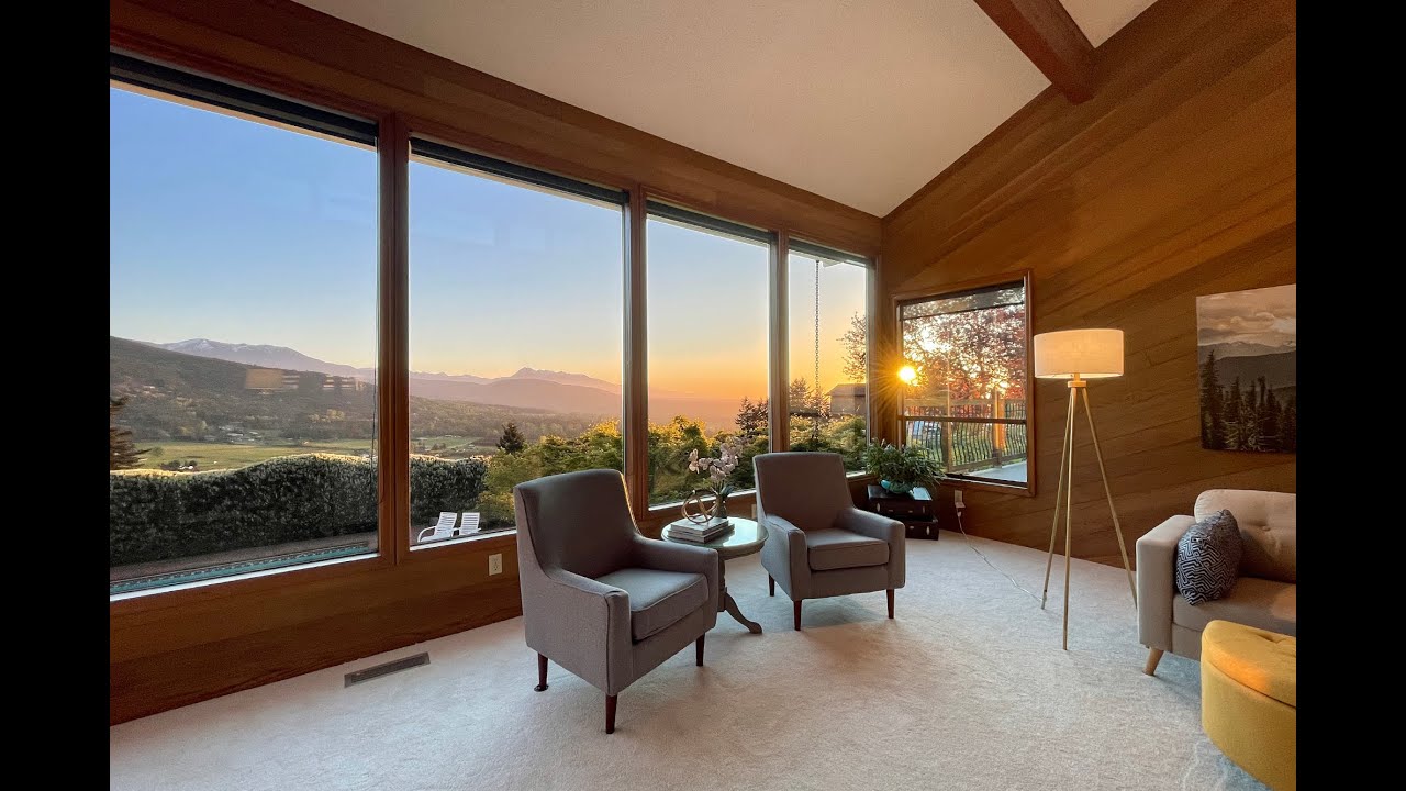 Sequim Living Luxury - 46 Quarter Horse Ln- Bell Hill - 180 Degree Views Happy Valley
