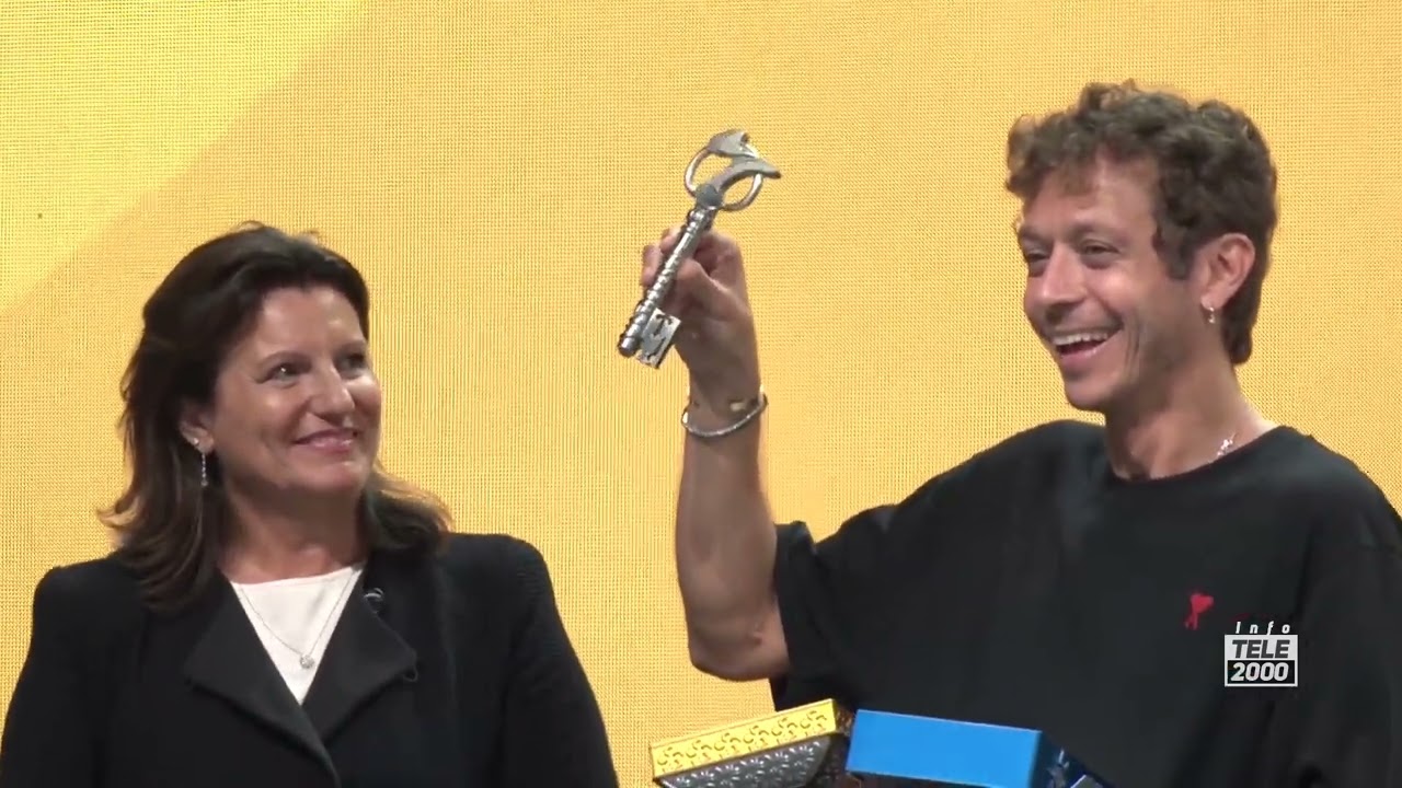 Tavullia consegna le chiavi della città a Valentino Rossi
