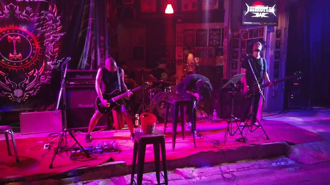 Khaosan Road, Bangkok, 2025 Dec. 19 Friday, Immortal bar street performance 