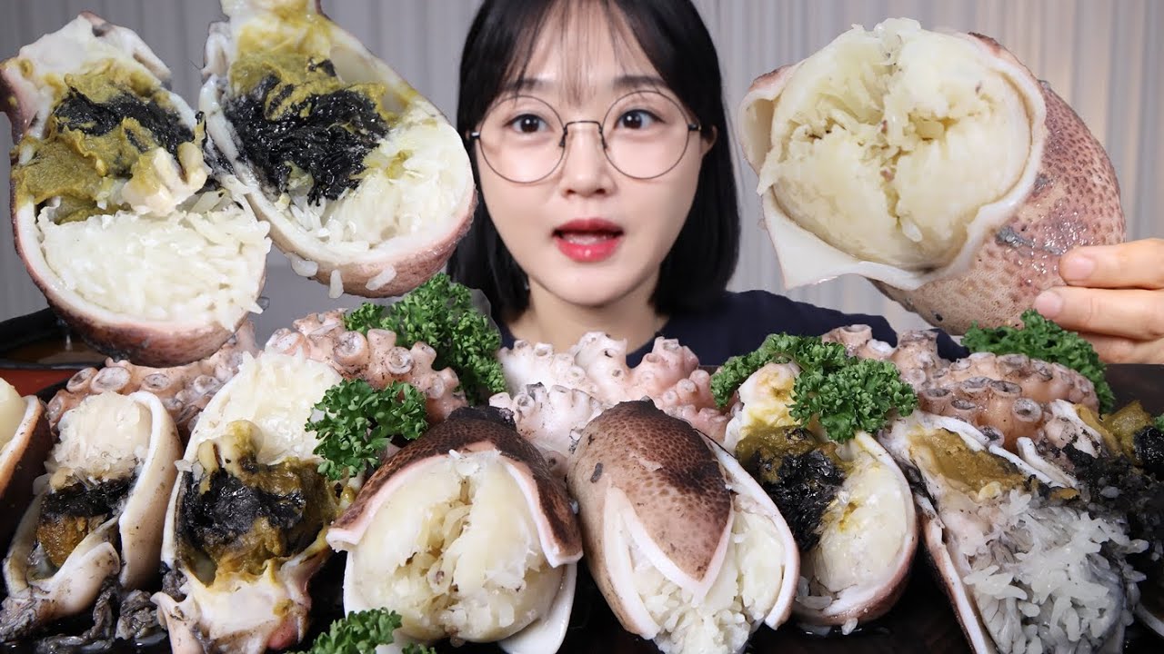 Осьминог с головой, полной икры🐙Mukbang ASMR