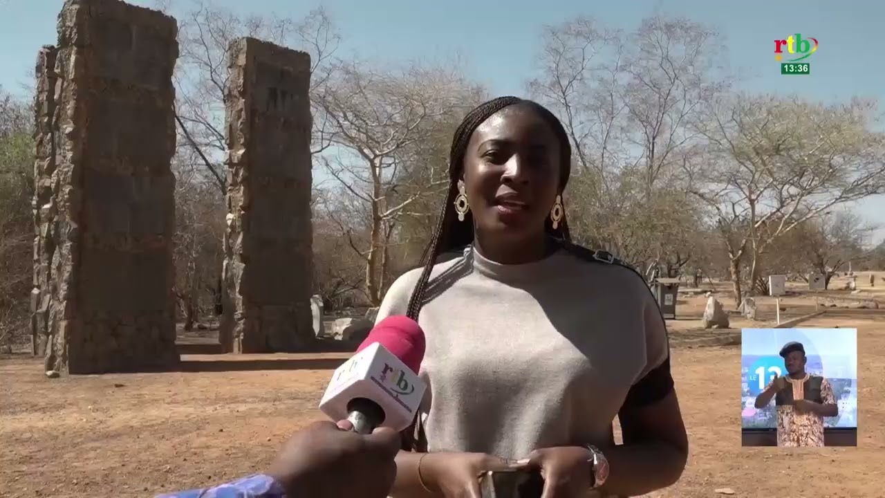 Le barreau du Burkina organise une sortie touristique sur le site de sculpture sur granite de Laongo