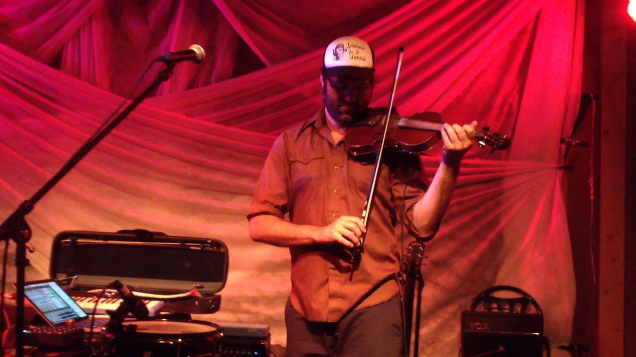 Dirtwire - Sailing The Solar Flares Live in Eugene, OR 9/18/14