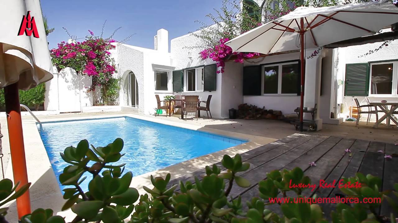 Exceptional villa with garden and pool in a prestige complex in Sol de Mallorca  For sale