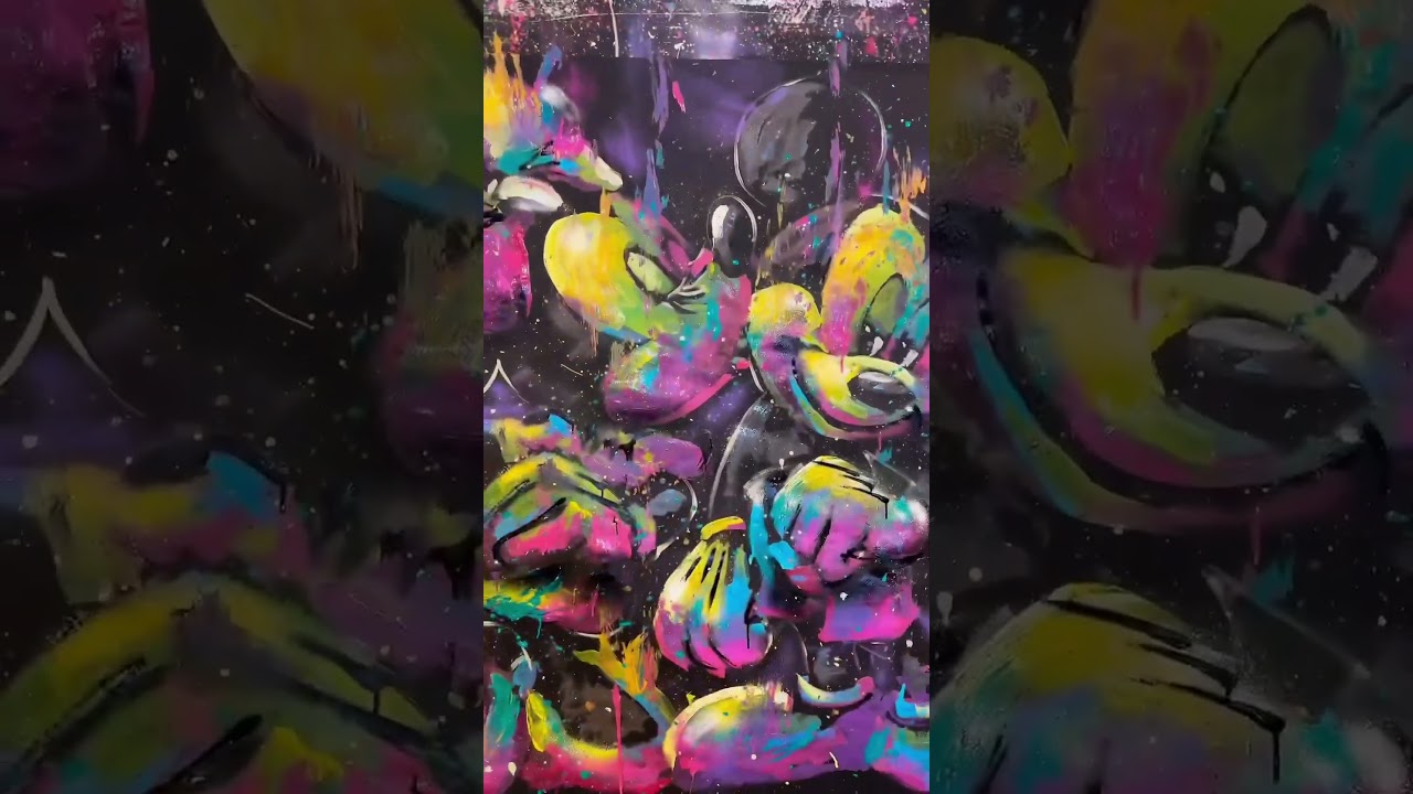 MICKEY and MINNIE PAINTING Up Close 👀🎨💕 #livepainting #disneyart #popart