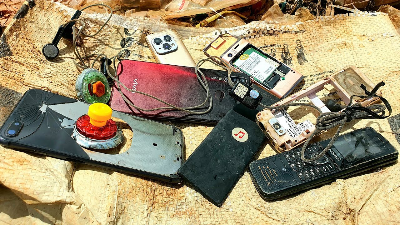 Looking for an old phone Restoration broken phone 2023