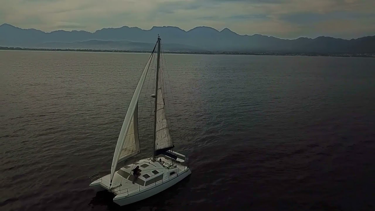 Prout 34 Sailing 360