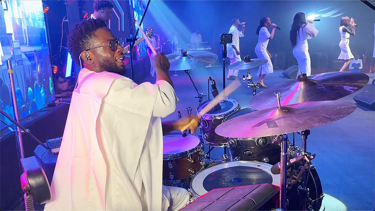 19mins of Terrific African Praise