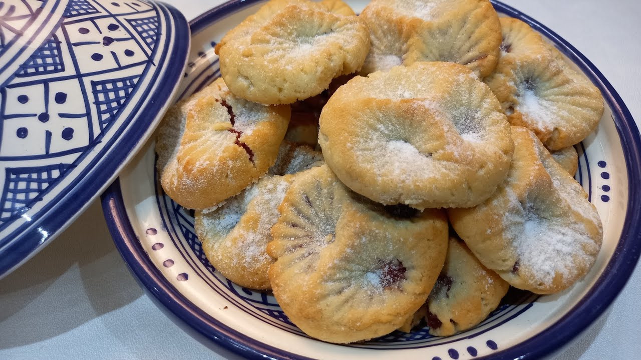 حلوة التمر لذيذة بطابع العصارة 🥰😋😋😋😋