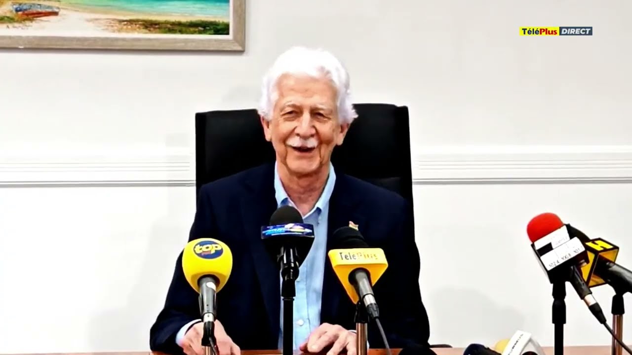 Conférence de presse de Paul Bérenger