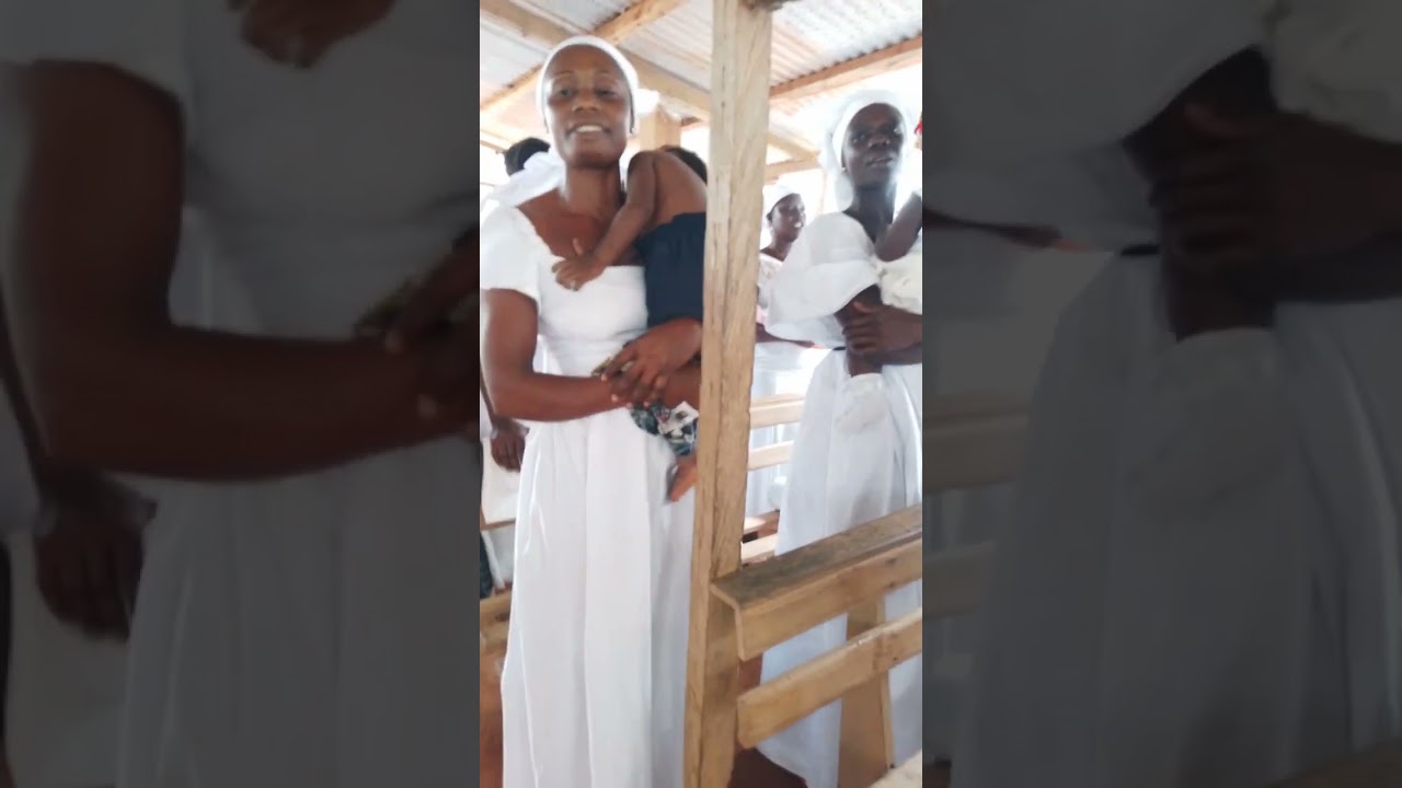 chorale zone 2 du Christ Mission harriste de Grand Bereby