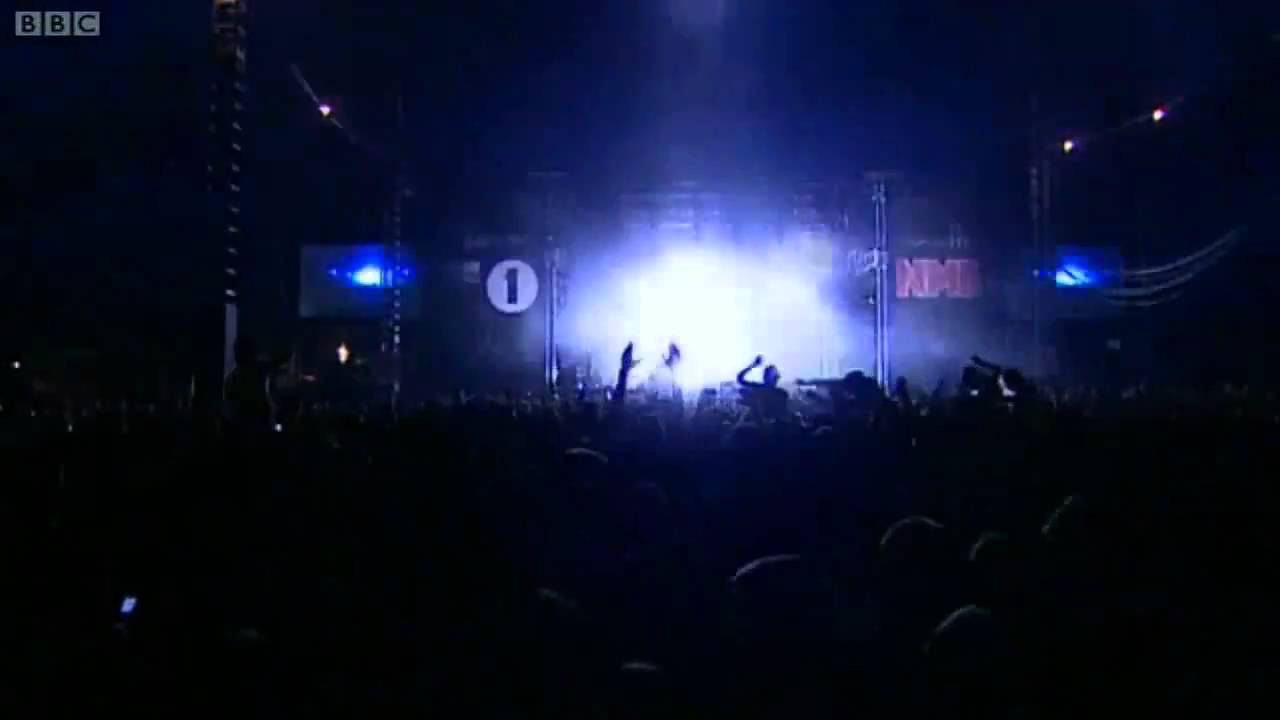 Crystal Castles - Yes No (Live @ Reading & Leeds)