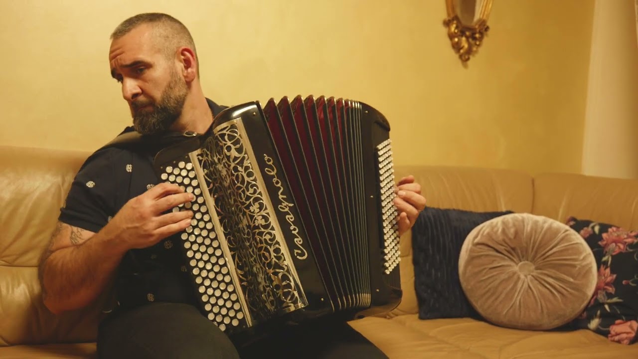 Šanson (akordeon Štefan Brychnáč)