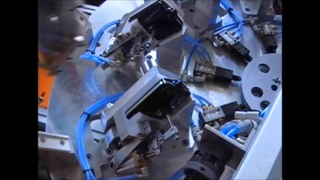 Giostra per incollaggio di bottiglie Intercoll Gluing Technologies