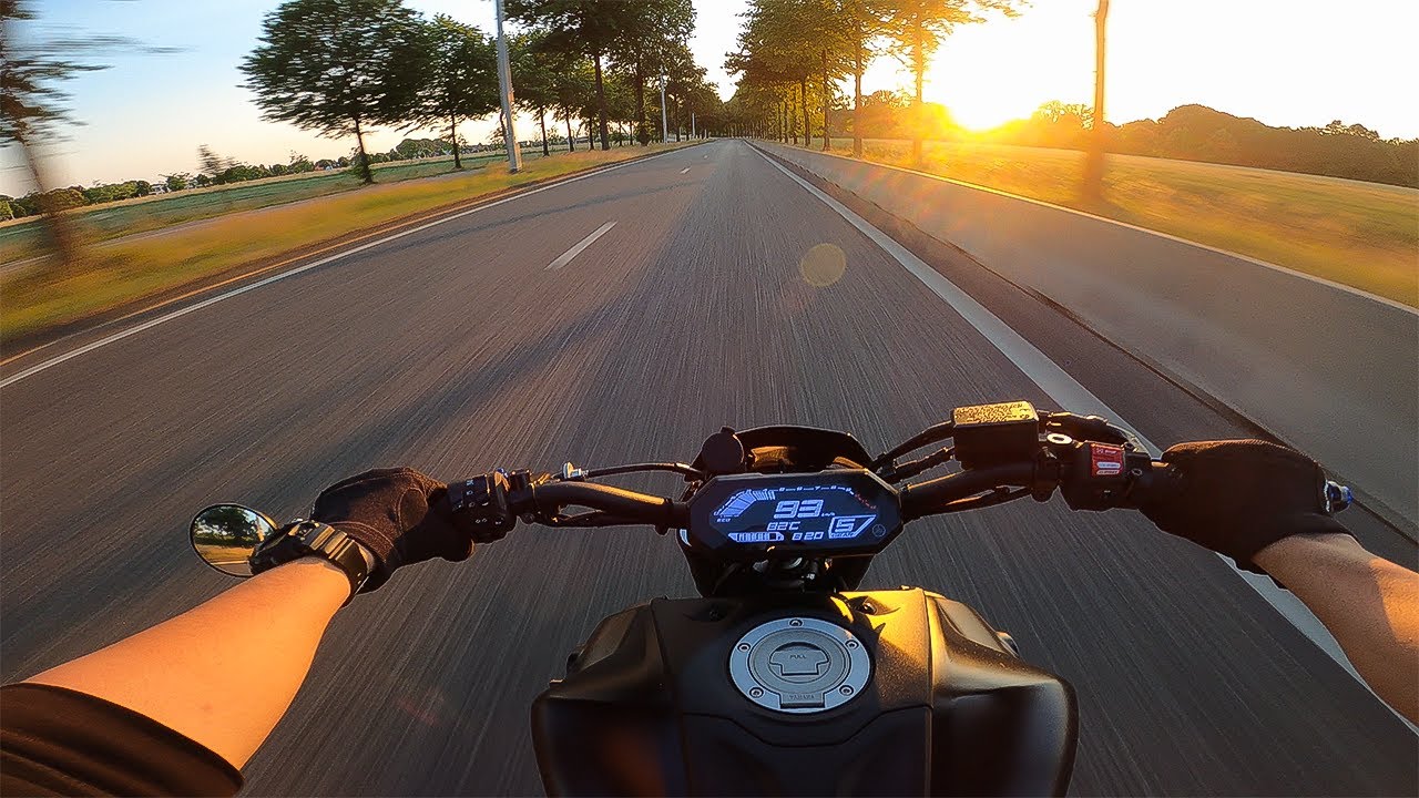 A Human’s Best Friend 🏍- YAMAHA MT-07 AKRAPOVIC + QUICKSHIFTER