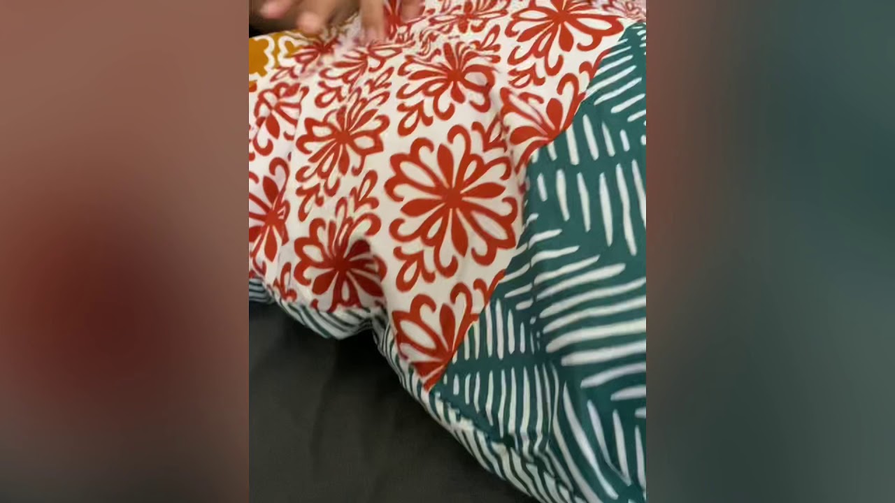 Gallagher GreenParrot Visited Chloe