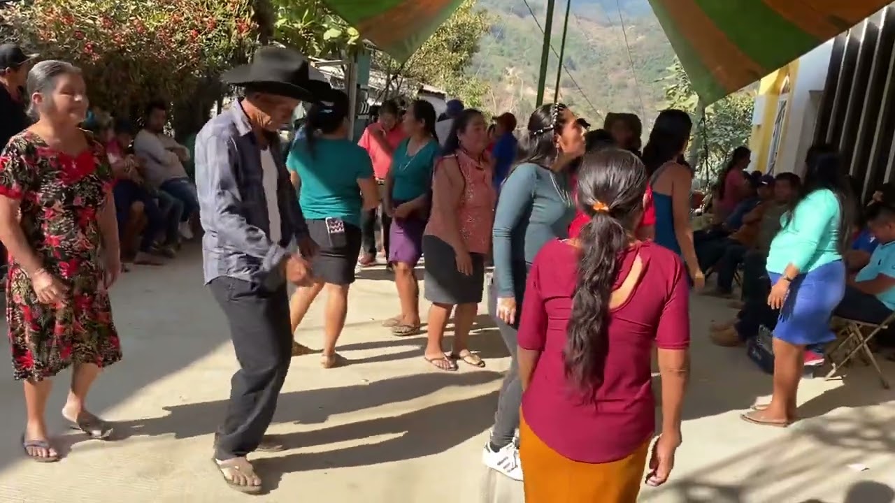 La Dinastia velas Popurrí quisiera estar contigo en vivo desde cerro del aire Nop..