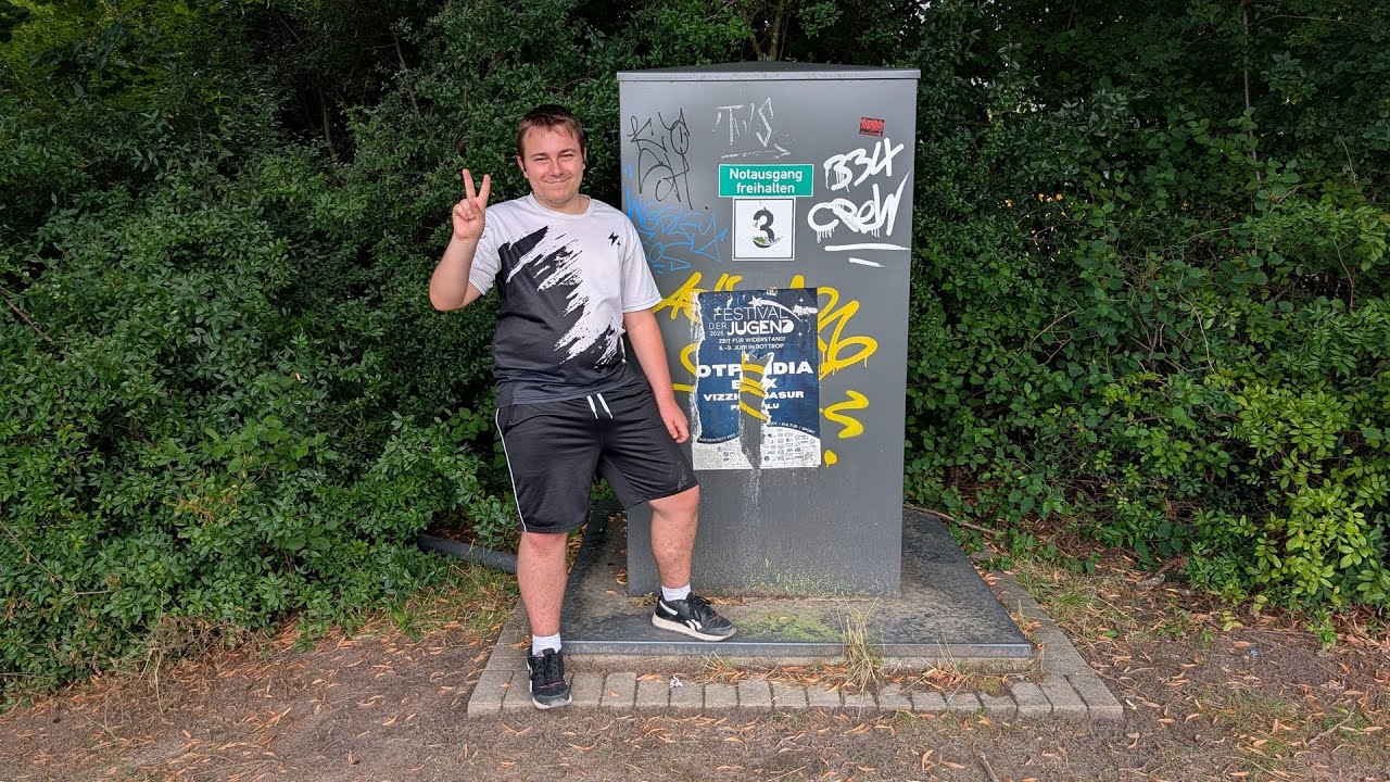 Ein seltsamer Notausgang neben der Uni