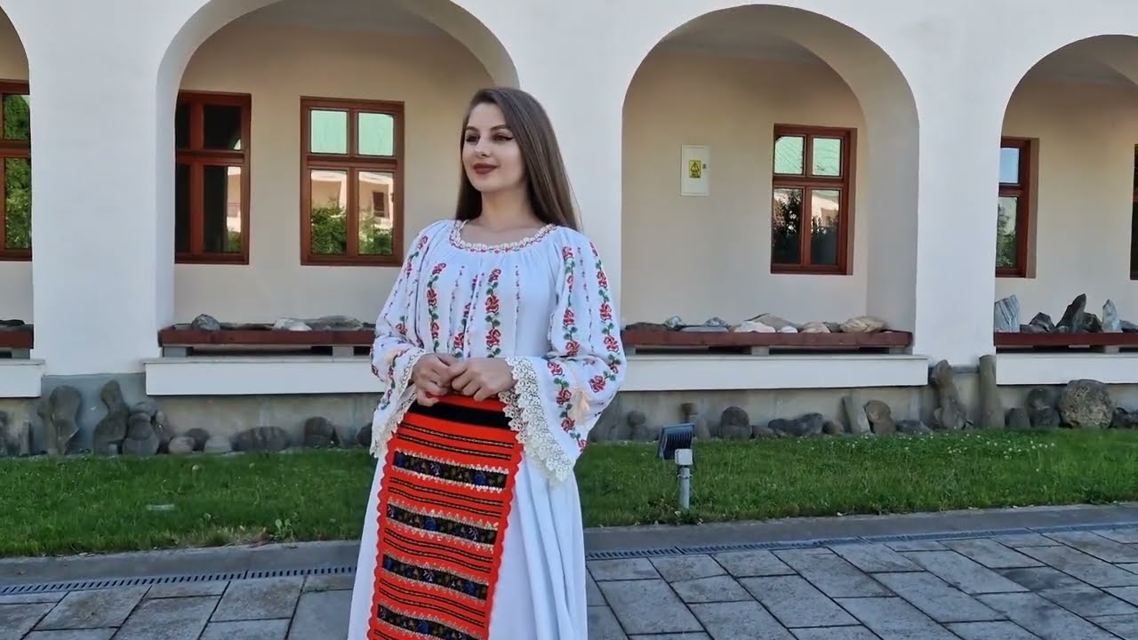Romania BN Bistrița Năsăud Amalia S&icirc;ngeorzan Traditii Obiceiuri Legende Port Popular 2023 Bistrita 2