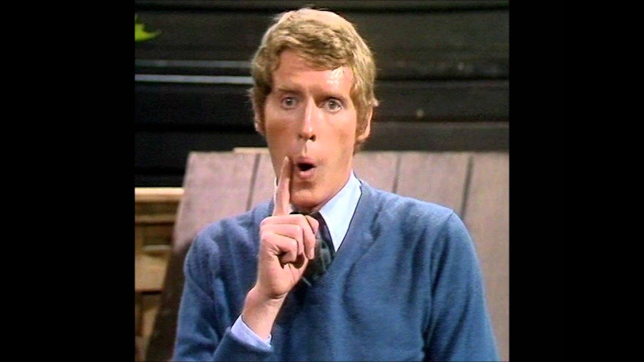 Michael Crawford Interview - Classic Gold 1999