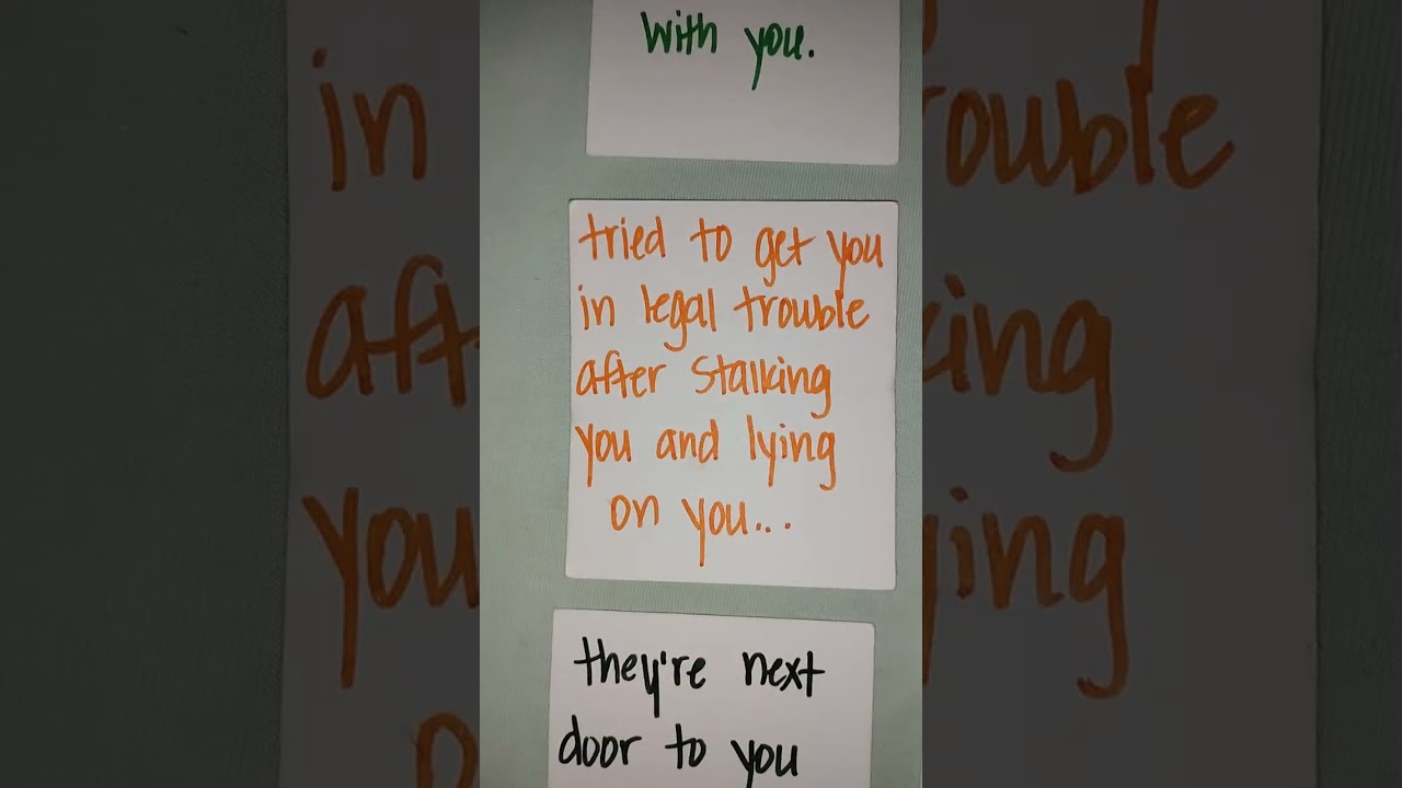 Чиновник знает, как скрывают деньги, принадлежащие ВАМ.