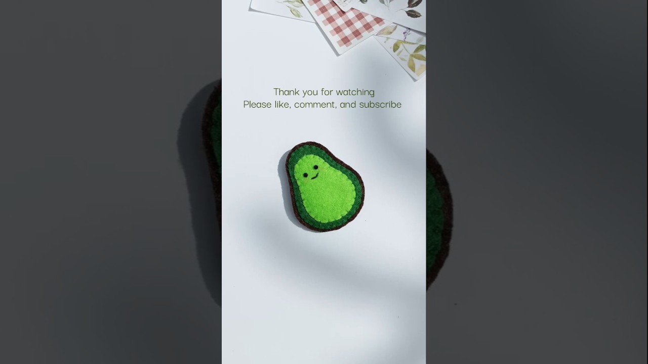 DIY Felt Avacado Pin 🥑 &ndash; So Easy & Cute ✨ #shorts #handmade #feltdiy