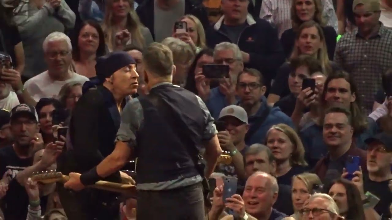 Bruce Springsteen- Rosalita, San Diego Sports Arena 3/25/2024