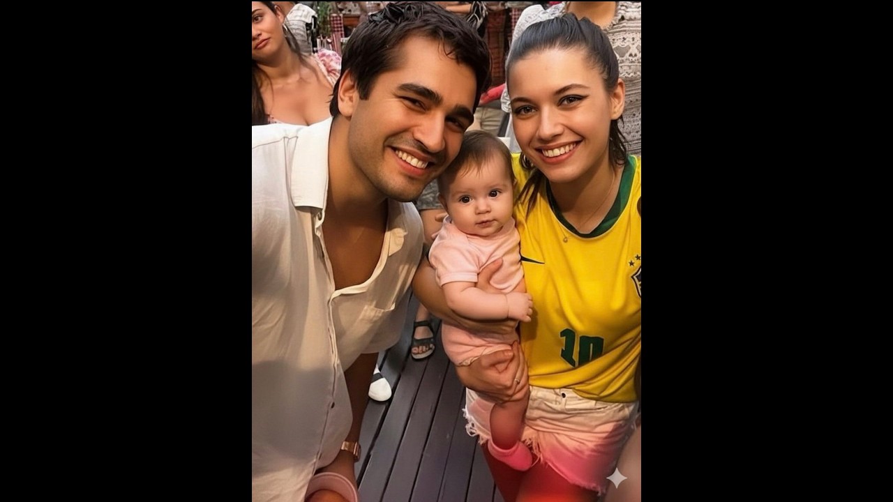 Afra Saraçoğlu and Mert Ramazan Demir child