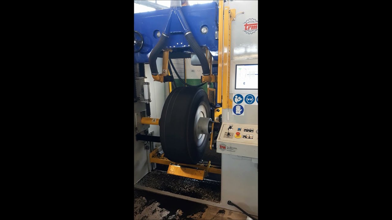 TRM Eagle Truck 2500 buffing machine with 385/65 R22.5''