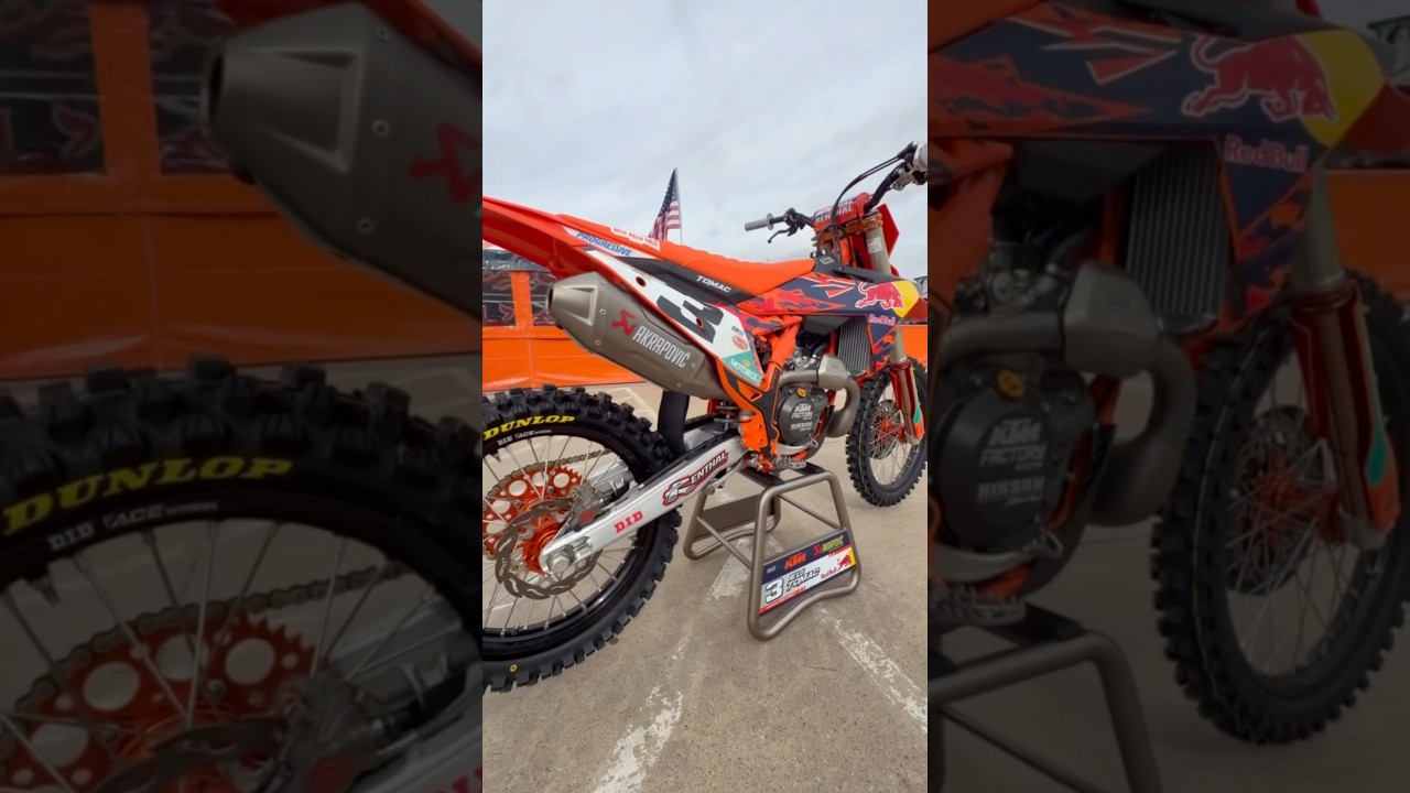 Checking out the bike of the man with 8 Daytona wins. ET3 style. 🏆 #WPSuspension #XACTPRO #SMX