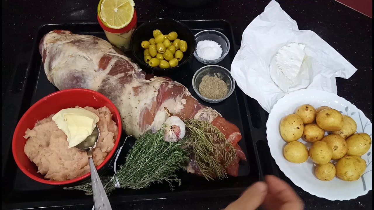 فخذ خروف محشي في الفرن gigot d'agneau farcie au four 🐏