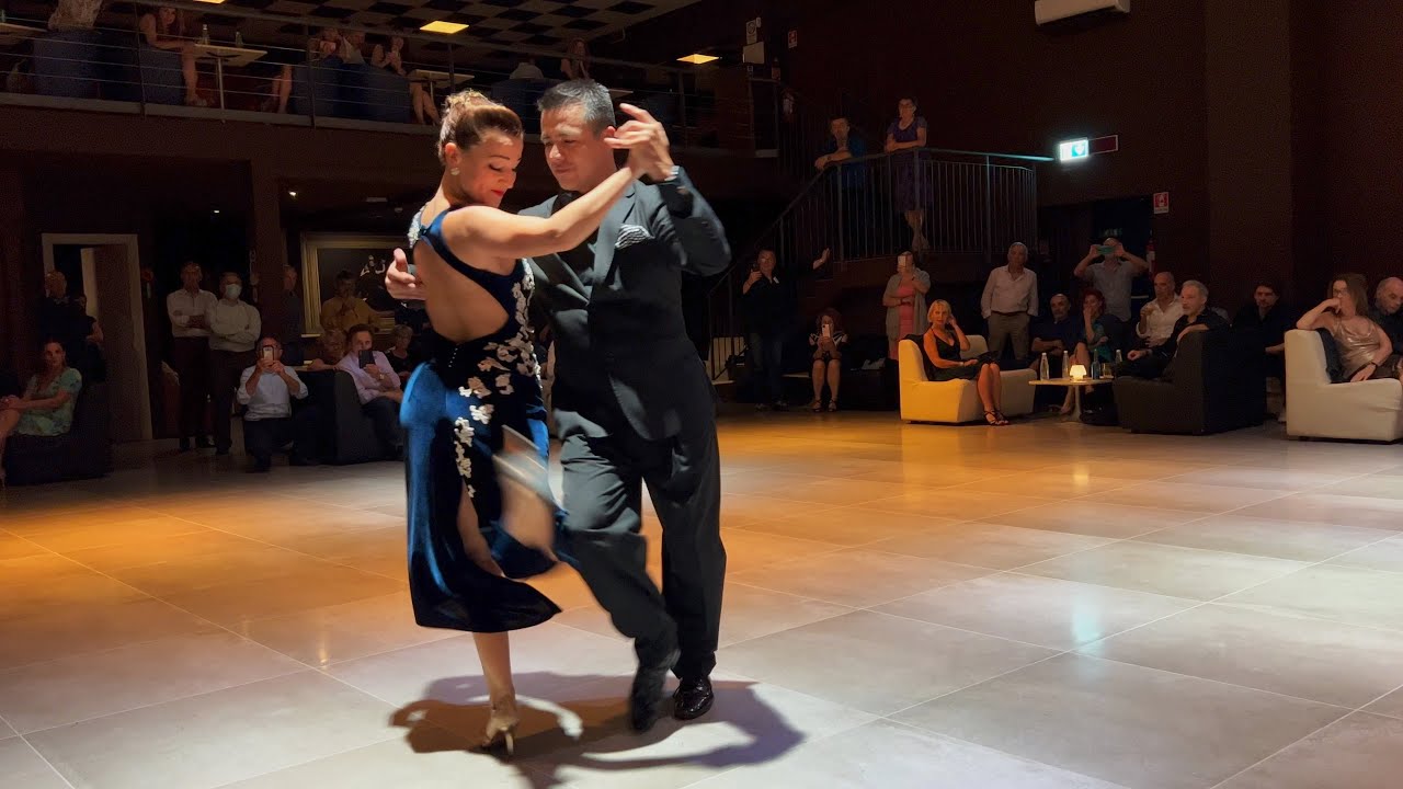 Sebastián Zánchez e Malvina Gili - Universo Club (Rovato, BS) - Loca de Amor (Rodolfo Biagi)