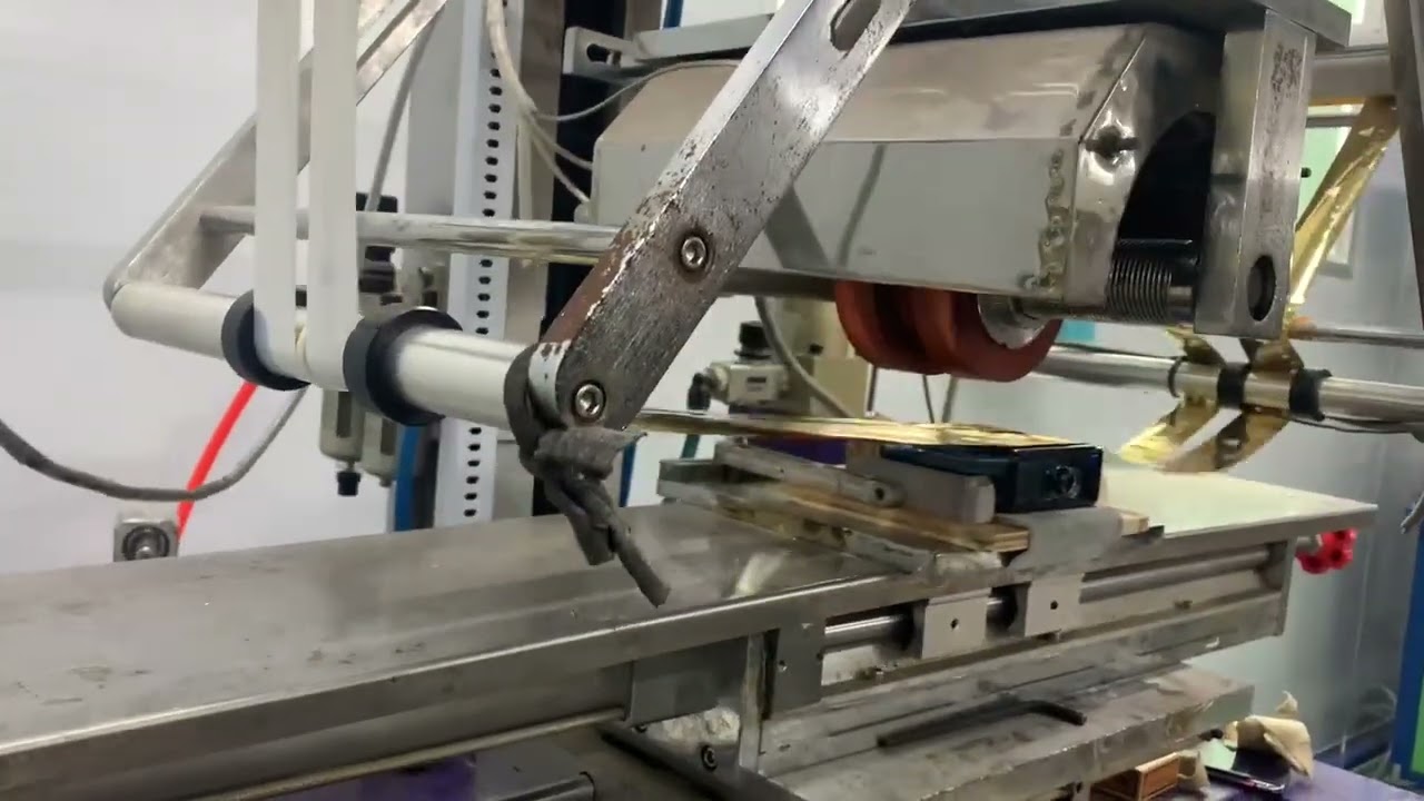 Glass hot stamping machine , support round and flat shape, working stable