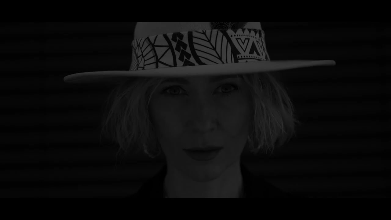 Ania Karolska - Zacznij być (feat. Tomek Torres)