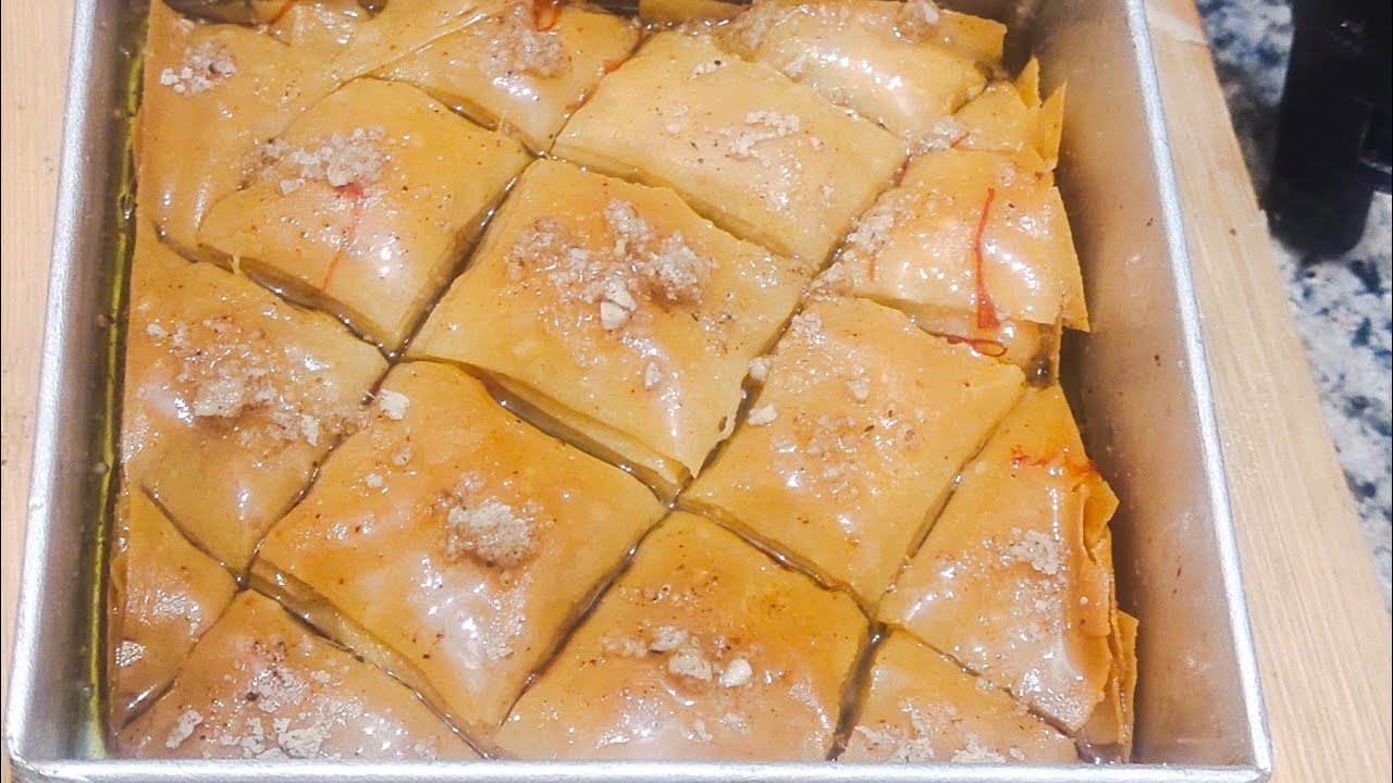 Middle Eastern Baklawa। Baklawa Recipe ।  P ।  बकलावा की रेसिपी घर पर बनाई शीट्स के साथ ।