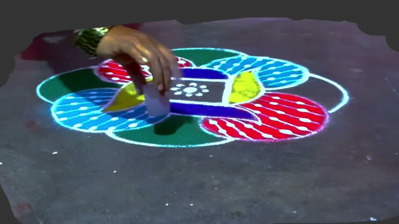 సంక్రాంతి స్పెషల్ 😀వాకిట్లో వేసుకునే శుభకరమైన రంగోలి 🌹🌿🌾