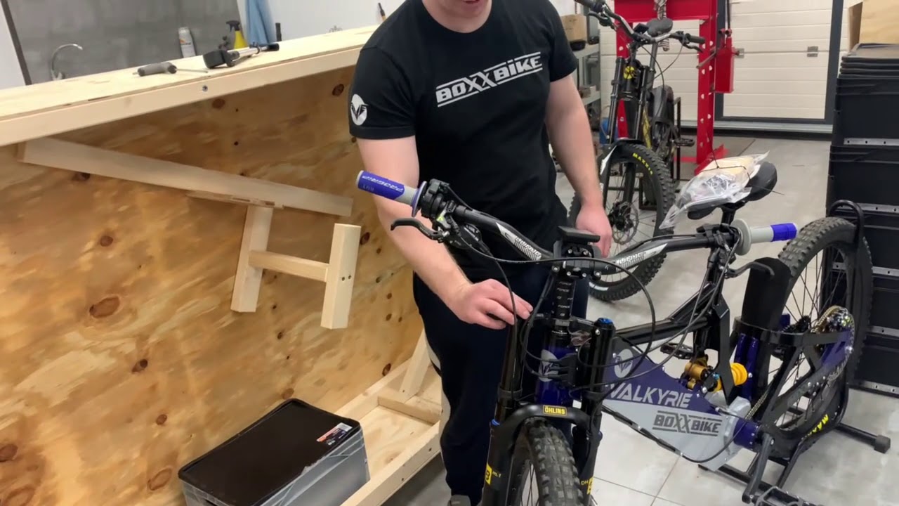 Packing the Boxxbike Valkyrie part 2