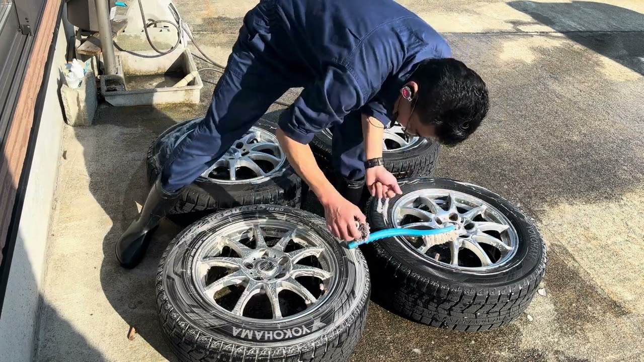 ホンダステップワゴンRp4より取り外した冬タイヤ&ホイールを洗います！