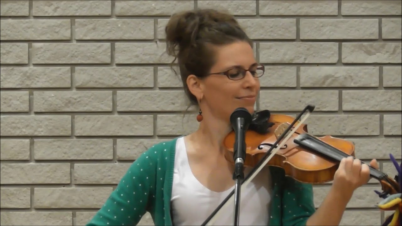 Lóca együttes - Fecskét látok lemezbemutató koncert (részletek)