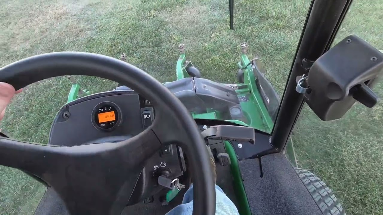 John Deere 1585 TerrainCut Front Mount Mower w/ V-Flex Deck