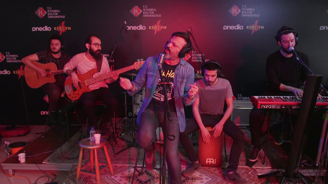 Serhat Kılıç - Start Wearing Purple | Kent FM - Arka Koltuk XXL Canlı Performans