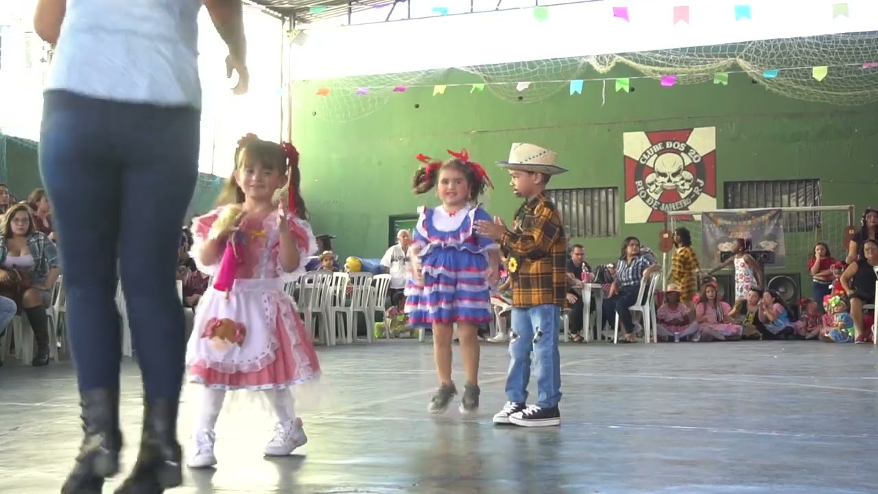 FESTA JUNINA 2023 - Maternal - Tia Elaine